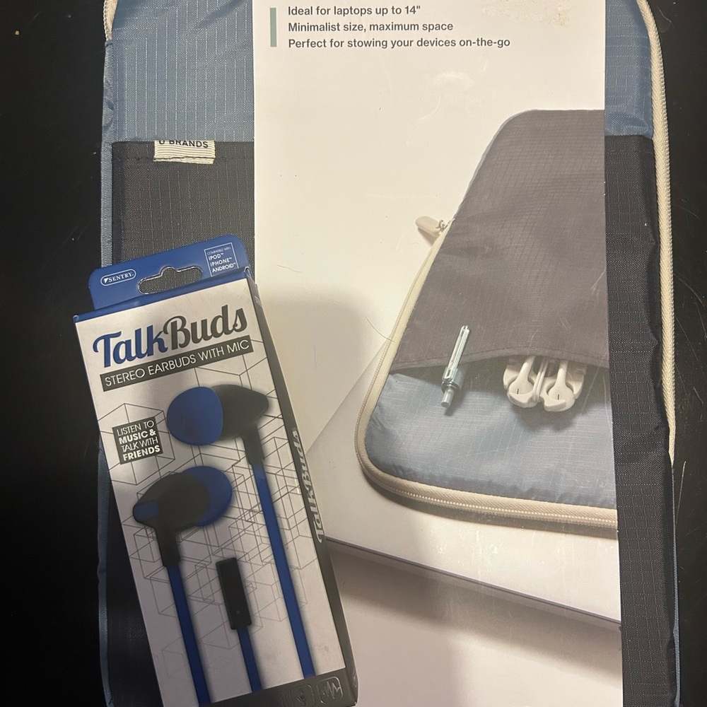 Blue Stereo Earbuds with Mic and laptop pouch